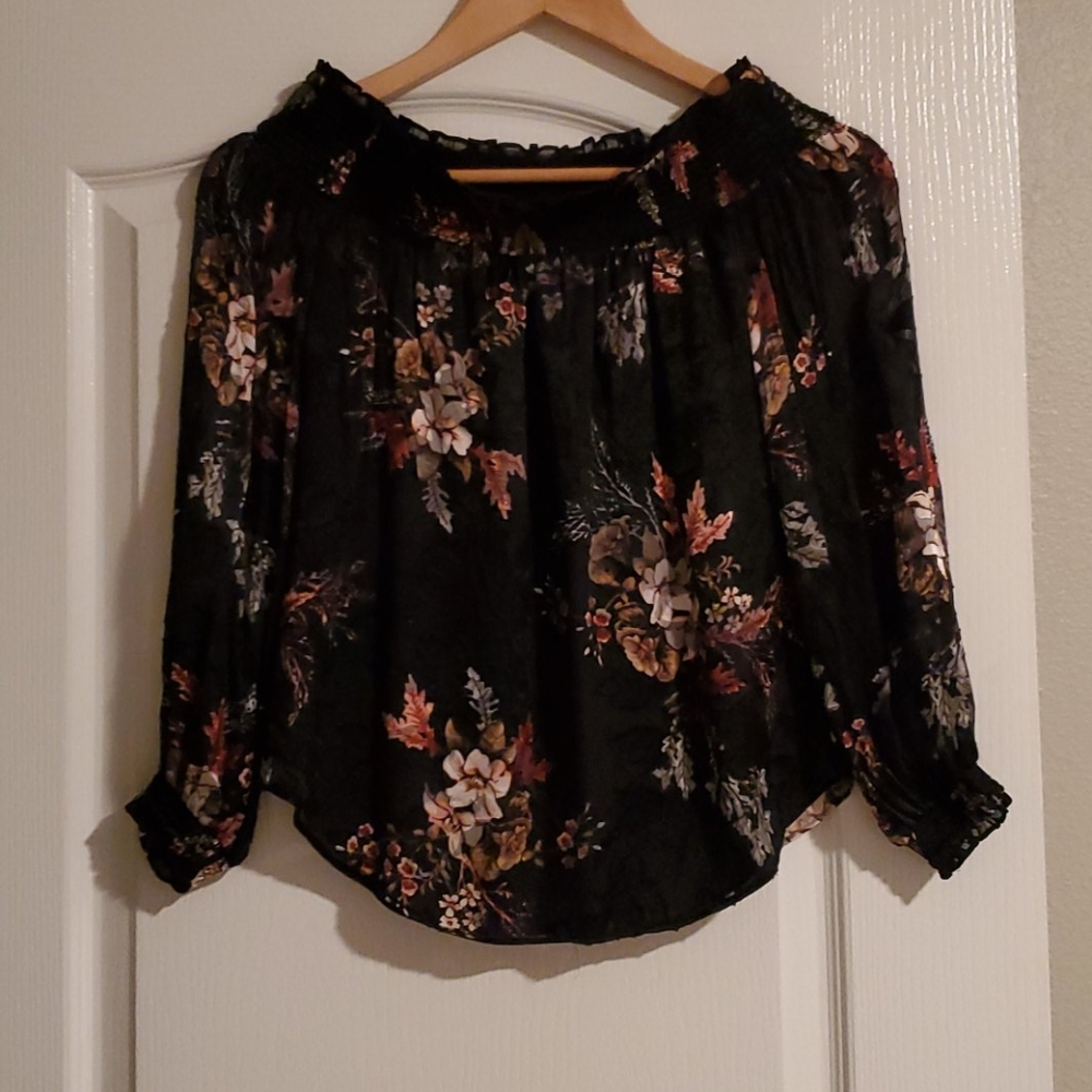 WHBM off the shoulder blouse